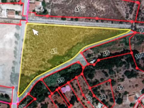 TERRENO RUSTICO COM 9.400 M2 JUNTO A ESTAÇÃO DE COMBOIO DE CASTRO MARIM - ALGARVE