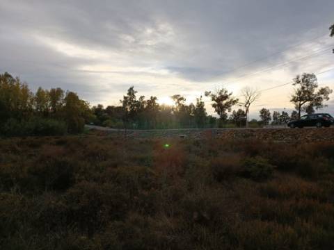 TERRENO RUSTICO COM 9.400 M2 JUNTO A ESTAÇÃO DE COMBOIO DE CASTRO MARIM - ALGARVE