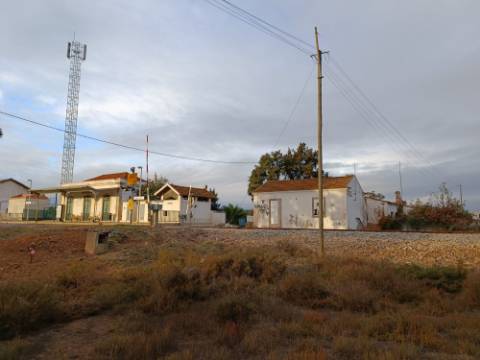 TERRENO RUSTICO COM 9.400 M2 JUNTO A ESTAÇÃO DE COMBOIO DE CASTRO MARIM - ALGARVE