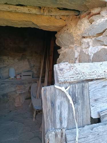 MORADIA EM PEDRA, RUINA COM TERRENO DE 230 M2 - BALURCOS - ALCOUTIM - ALGARVE