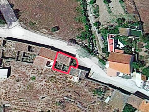 MORADIA DE ALDEIA - COM 37 M2 - PARA RECONSTRUIR - CORTE DA SEDA - ALCOUTIM - ALGARVE