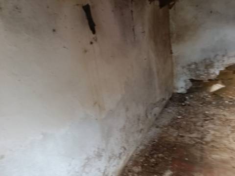 MORADIA DE ALDEIA - COM 37 M2 - PARA RECONSTRUIR - CORTE DA SEDA - ALCOUTIM - ALGARVE