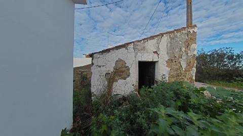 MORADIA DE ALDEIA - COM 37 M2 - PARA RECONSTRUIR - CORTE DA SEDA - ALCOUTIM - ALGARVE