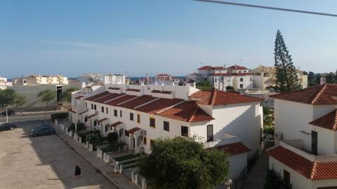 Apartamento T2 em Altura (OUTUBRO A MAIO)