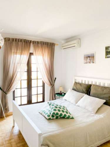 Moradia T3 +1 a 300 metros da Praia em Altura para Arrendamento de Setembro a Junho