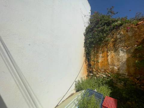 Moradia com Projeto Aprovado no Centro de Tavira