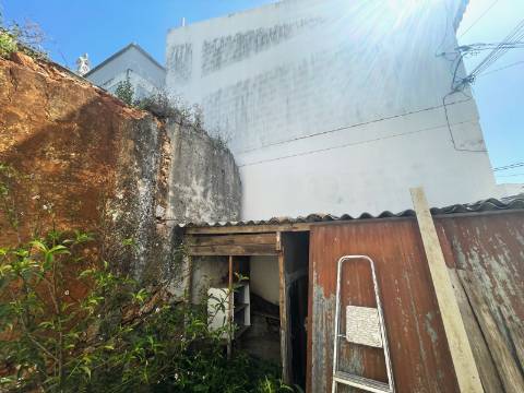 Moradia com Projeto Aprovado no Centro de Tavira