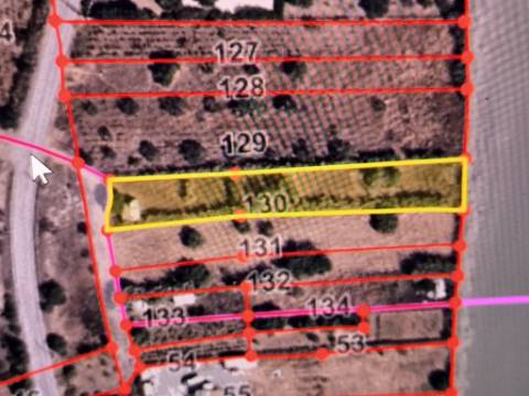 TERRENO COM 1.360 M2 - COM FURO - ÁGUA E ELETRICIDADE - JUNTO AO RIO GUADIANA - FOZ DE ODELEITE - CASTRO MARIM - ALGARVE