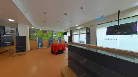 Oportunidade Imperdível em Olhão! Loja em Olhão com 335m2