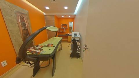 Oportunidade Imperdível em Olhão! Loja em Olhão com 335m2