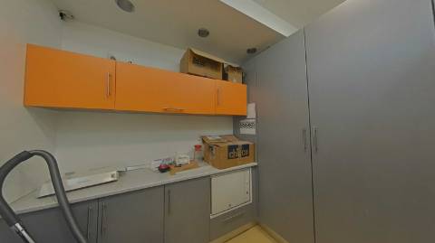 Oportunidade Imperdível em Olhão! Loja em Olhão com 335m2