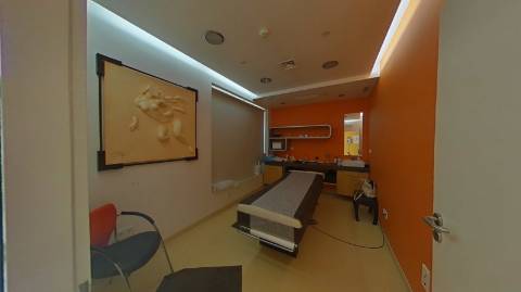 Oportunidade Imperdível em Olhão! Loja em Olhão com 335m2