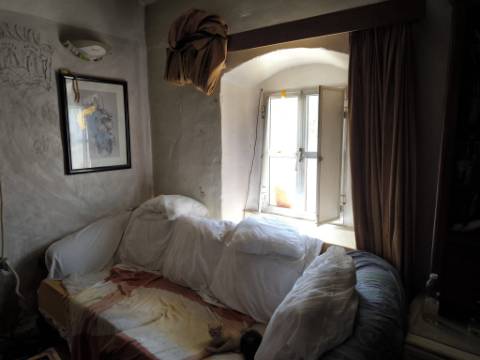 MORADIA TÉRREA - ISOLADA - COM FURO - COM TERRENO DE 600 M2 - CORTE PEQUENA - ODELEITE - CASTRO MARIM