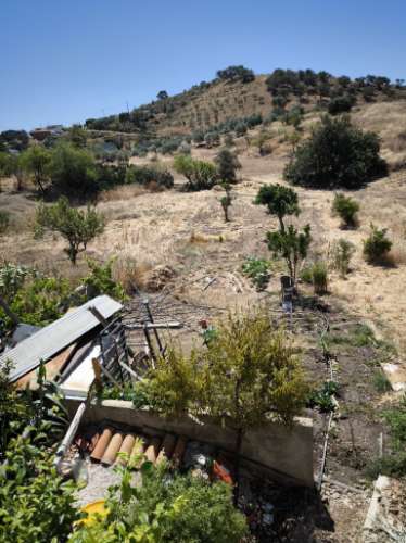 MORADIA TÉRREA - ISOLADA - COM FURO - COM TERRENO DE 600 M2 - CORTE PEQUENA - ODELEITE - CASTRO MARIM