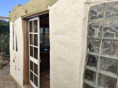 MORADIA TÉRREA - ISOLADA - COM FURO - COM TERRENO DE 600 M2 - CORTE PEQUENA - ODELEITE - CASTRO MARIM