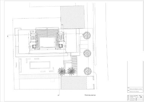 Terreno com projeto para construção de 3 blocos de apartamentos.