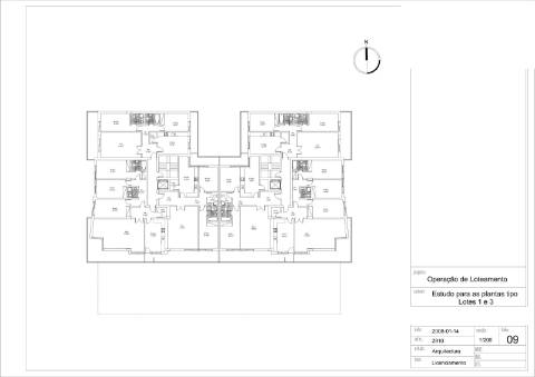 Terreno com projeto para construção de 3 blocos de apartamentos.