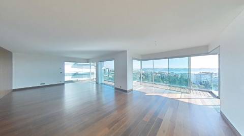 T4 de Luxo - Restelo