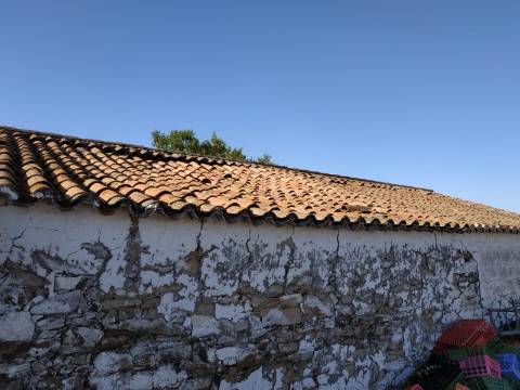 RUÍNA COM TERRENO E VISTA MAR NO MAGOITO EM ODELEITE - CASTRO MARIM