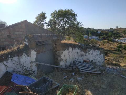 RUÍNA COM TERRENO E VISTA MAR NO MAGOITO EM ODELEITE - CASTRO MARIM