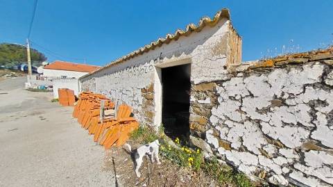 RUÍNA COM TERRENO E VISTA MAR NO MAGOITO EM ODELEITE - CASTRO MARIM