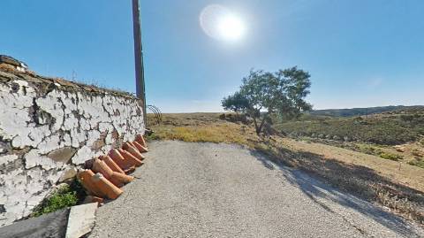 RUÍNA COM TERRENO E VISTA MAR NO MAGOITO EM ODELEITE - CASTRO MARIM
