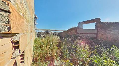 RUÍNA COM TERRENO E VISTA MAR NO MAGOITO EM ODELEITE - CASTRO MARIM