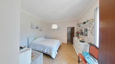 Moradia Típica T3 com piscina.