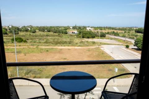 Apartamento T2 disponível para arrendamentos de Inverno localizado em Luz de Tavira.