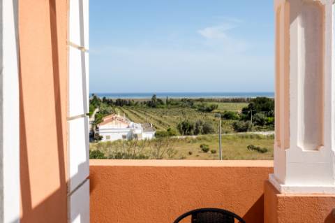 Apartamento T2 disponível para arrendamentos de Inverno localizado em Luz de Tavira.