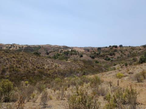 TERRENO RUSTICO COM 6.720 M2 - PRÓXIMO DA BARRAGEM DO BELICHE EM ALCARIAS GRANDES - CASTRO MARIM - ALGARVE