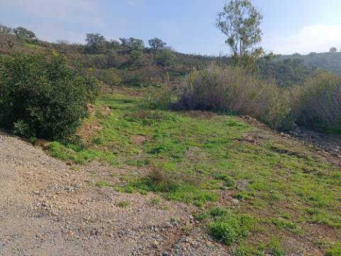 TERRENO RÚSTICO COM 720 M2 - ALCARIAS GRANDES - CASTRO MARIM - ALGARVE