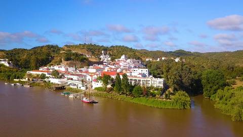 Lote Urbano com Vista Deslumbrante para Venda em Alcoutim.