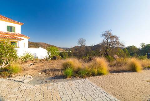 Lote Urbano com Vista Deslumbrante para Venda em Alcoutim.