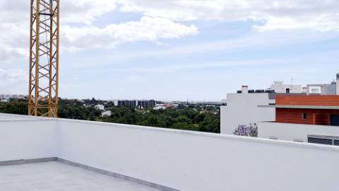 Apartamento T4, top floor, Tavira