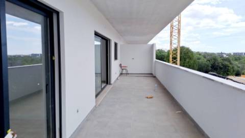 Apartamento T4, top floor, Tavira