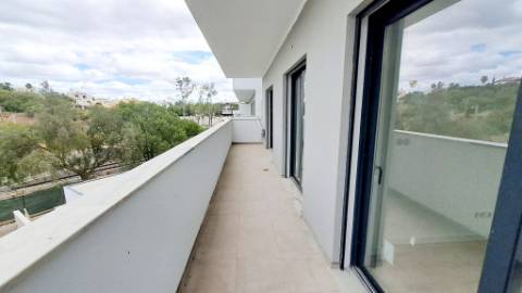 Apartamento T4, top floor, Tavira