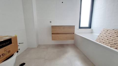 Apartamento T4, top floor, Tavira