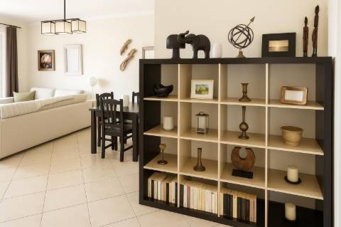 Apartamento T3, com vista mar, em urbanização calma da cidade de Tavira