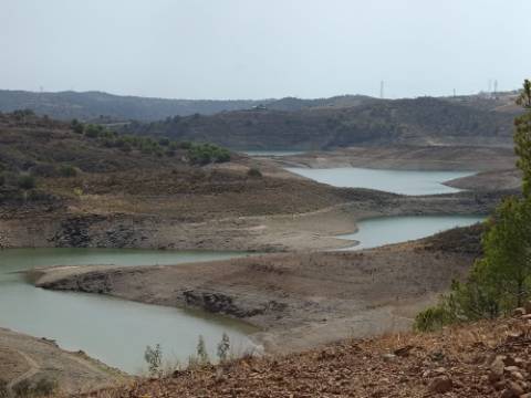 TERRENO COM 21040 M2 VISTA LAGO - PRÓXIMO AS ALCARIAS GRANDES - CASTRO MARIM - ALGARVE