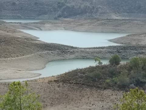 TERRENO COM 21040 M2 VISTA LAGO - PRÓXIMO AS ALCARIAS GRANDES - CASTRO MARIM - ALGARVE