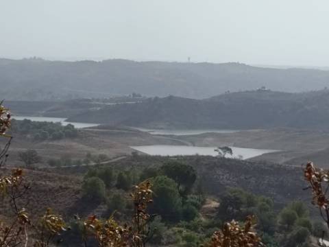 TERRENO COM 21040 M2 VISTA LAGO - PRÓXIMO AS ALCARIAS GRANDES - CASTRO MARIM - ALGARVE