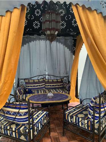 Fantástica moradia de 3 pisos com garagem, logradouro e jardim!