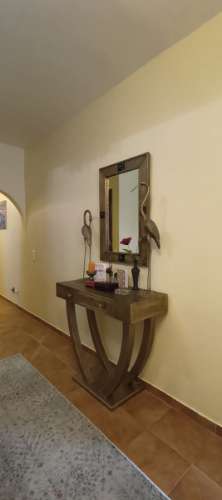 Fantástica moradia de 3 pisos com garagem, logradouro e jardim!