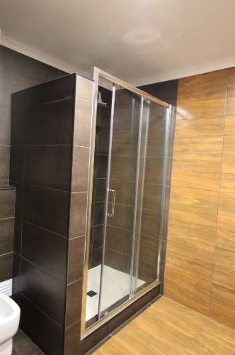 Moradia T4 em banda com piscina interior