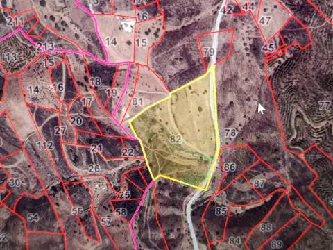 TERRENO COM 35.120 M2 - POÇO - ÁGUA - COM POSSIBILIDADE DE CONSTRUIR UM ARMAZÉM - CORTE DO GAGO - CASTRO MARIM - ALGARVE