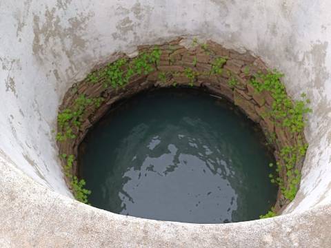 TERRENO COM 35.120 M2 - POÇO - ÁGUA - COM POSSIBILIDADE DE CONSTRUIR UM ARMAZÉM - CORTE DO GAGO - CASTRO MARIM - ALGARVE