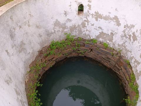 TERRENO COM 35.120 M2 - POÇO - ÁGUA - COM POSSIBILIDADE DE CONSTRUIR UM ARMAZÉM - CORTE DO GAGO - CASTRO MARIM - ALGARVE