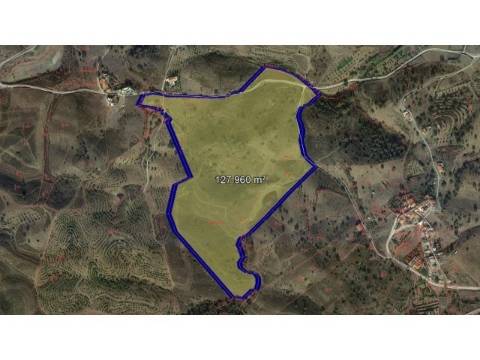 TERRENO MISTO COM 1.200 M2 ÁREA URBANA E 12.7 HECTARES DE TERRENO COM LAGO PRIVADO EM BOTELHAS - CASTRO MARIM