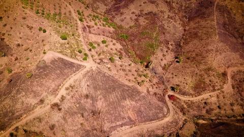 TERRENO RÚSTICO COM 15.560 M2 BONS ACESSOS - NA CORTELHA - AZINHAL - CASTRO MARIM - ALGARVE